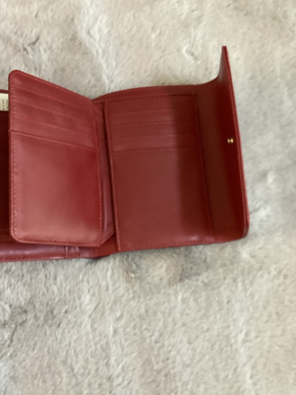 Compact Red Leather Wallet - Picture 5 of 9